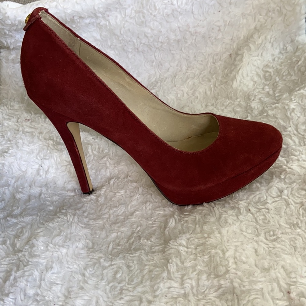 New Micheal kors suede wine red pump 7.5